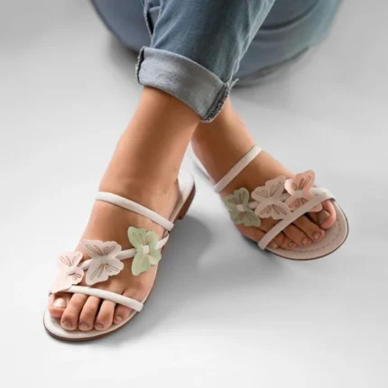Chinelo rasteira branco com borboletas - 38