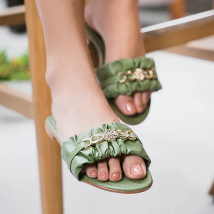 Rasteira Kela verde glam